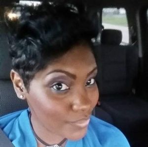 Meet your Posher, Bernetta